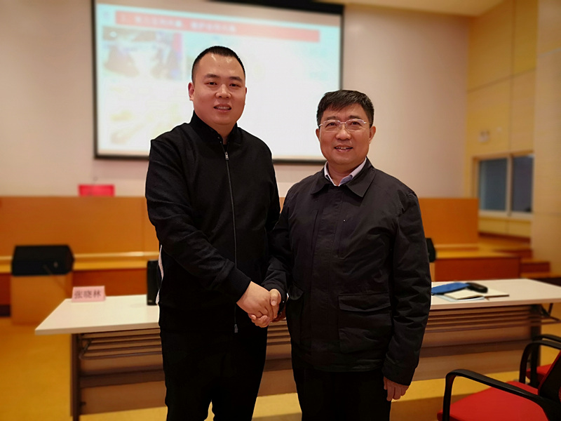 豫商赴滬，共研發(fā)展│許明月董事長參加民建河南省企業(yè)家會員班培訓